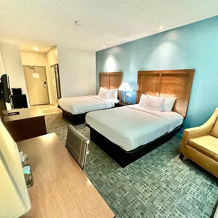 Baymont By Wyndham Richmond I-70 Hotel